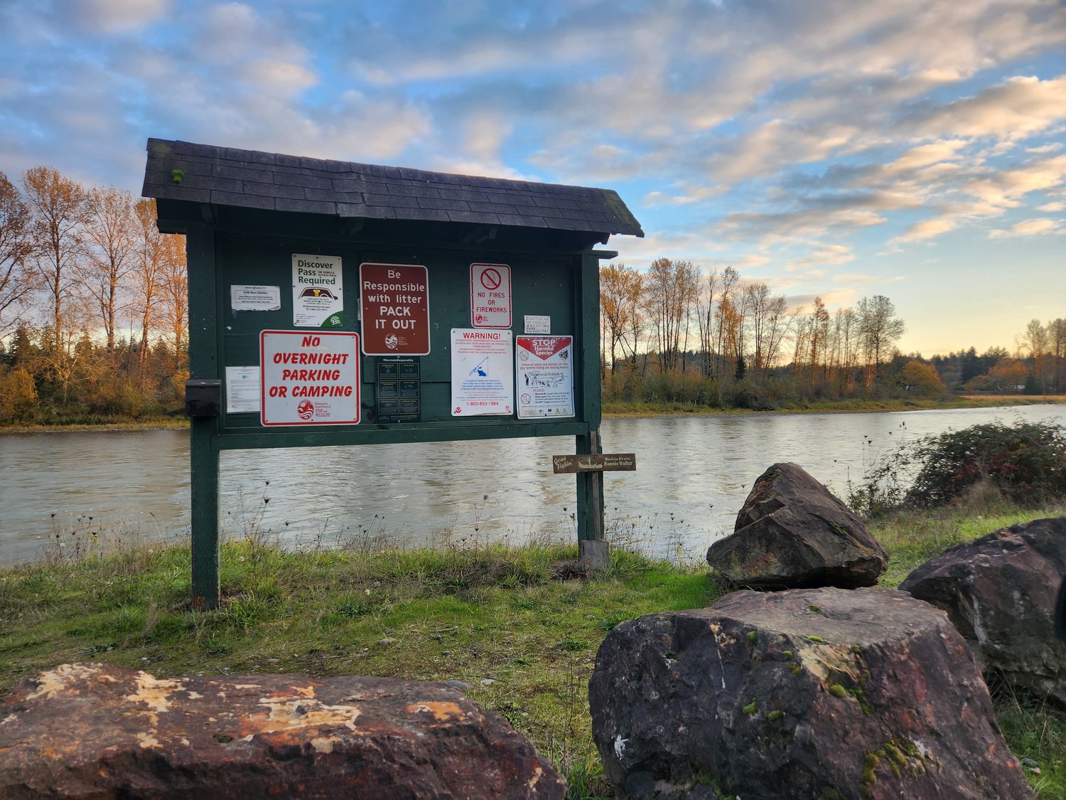In 1963, Tom and Idris Massey donated a perpetual easement to the Washington Department of Game (now the Department of Fish and Wildlife) to provide permanent access to the Cowlitz River for a boat ramp, today known as Massey Bar Launch Fishing.